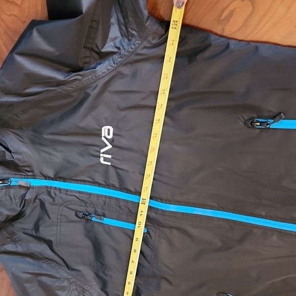 STORMTECH black coat with blue zippers - Picture 16 of 16